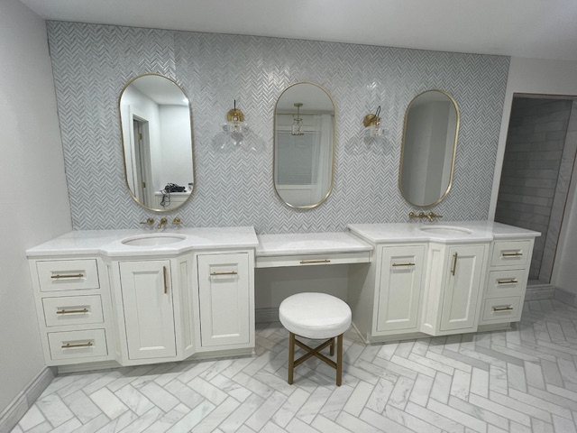 custom cabinets in Racine, handcrafted kitchen cabinets Racine, Wisconsin custom cabinetry